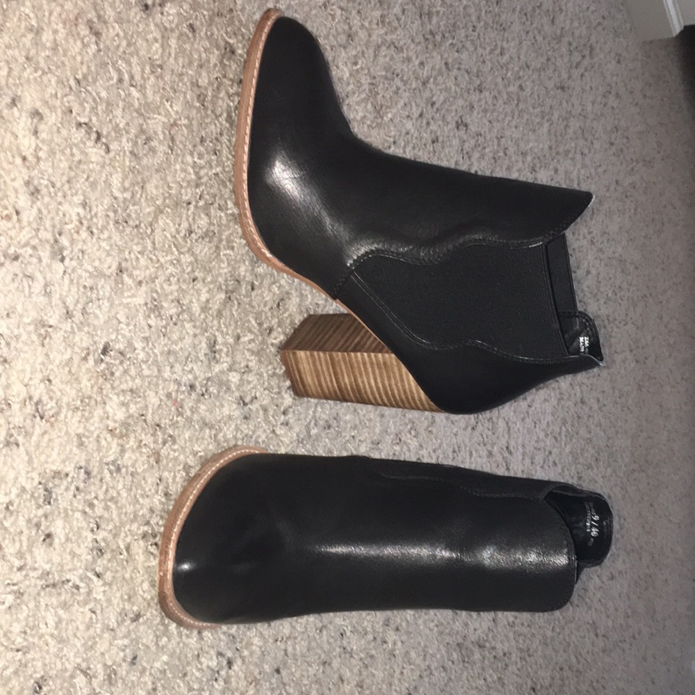 Chinese laundry black heel booties